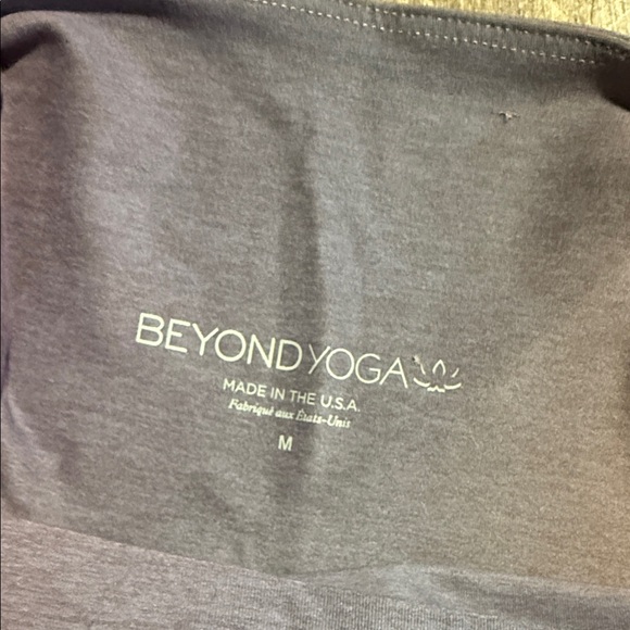 Worn once Beyond Yoga Leggings - Picture 3 of 3